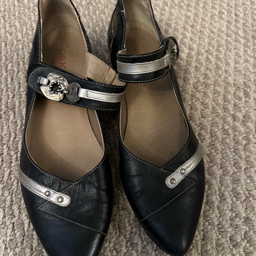 Chic Black and Silver Women's Heels